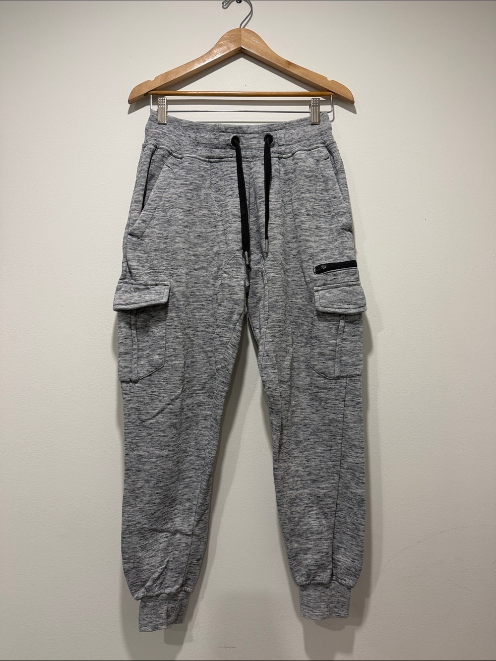 Champs sports Men's Heather Gray Cargo Joggers with Drawstring Waist